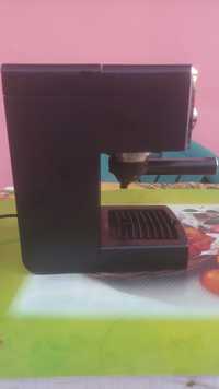 Aparate de cafea, Russell Hobbs si Saeco Poemia