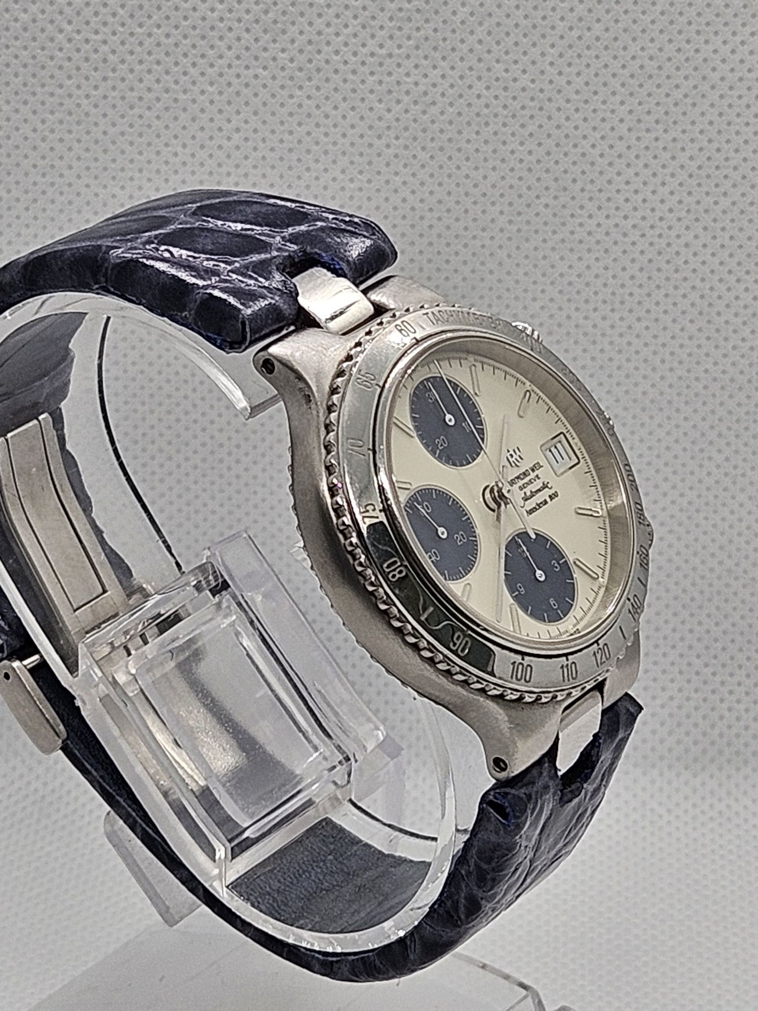 Raymond weil  amadeus 200 automatic