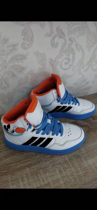 Bascheti Zara mărimea 31