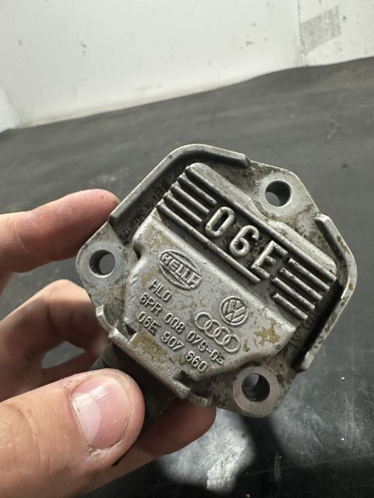 Senzor nivel baie ulei Audi A3 2.0 TDI BKD 1.9 TDI 06E907660