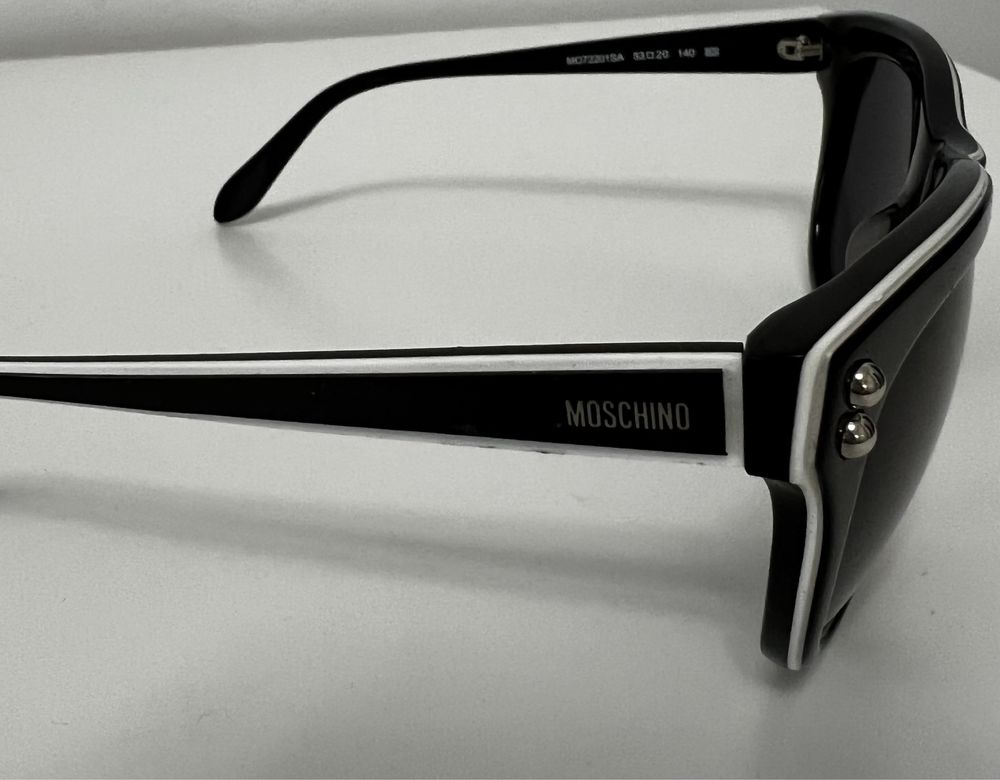 Ochelari de soare Moschino