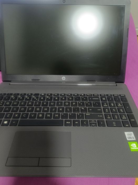 Laptop HP 250 G7 Generatia 10 cu ssd 500 si 8 GB RAM ddr4