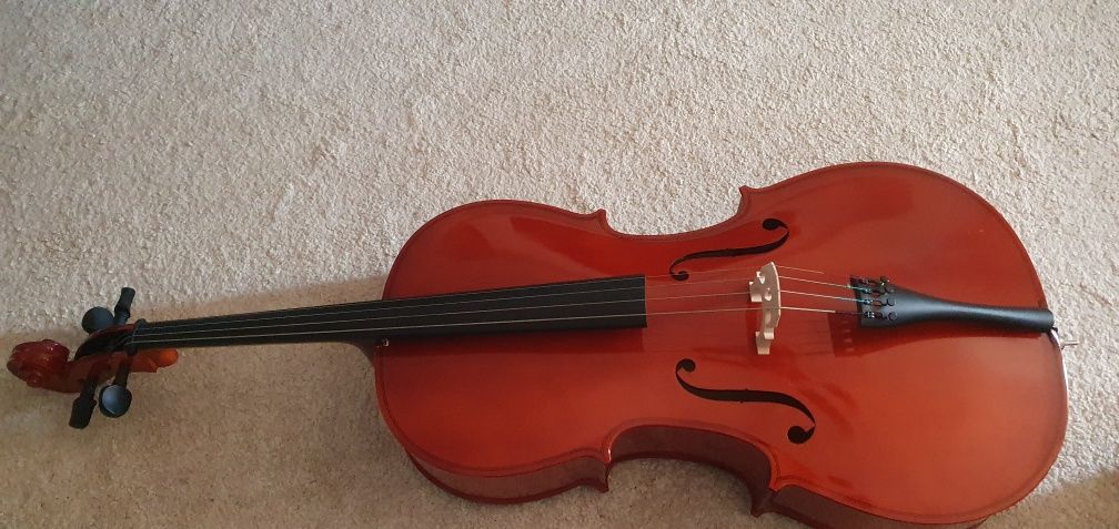 Violoncel de vânzare