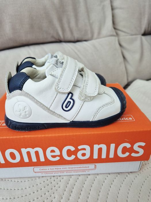 Pantofi Biomecanics 22