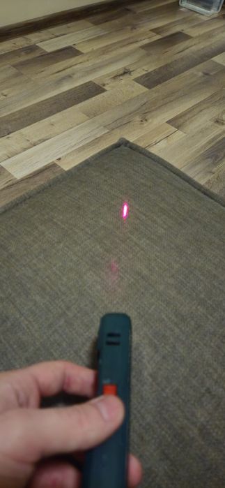 Laser nivela Bosch PLL 1 P