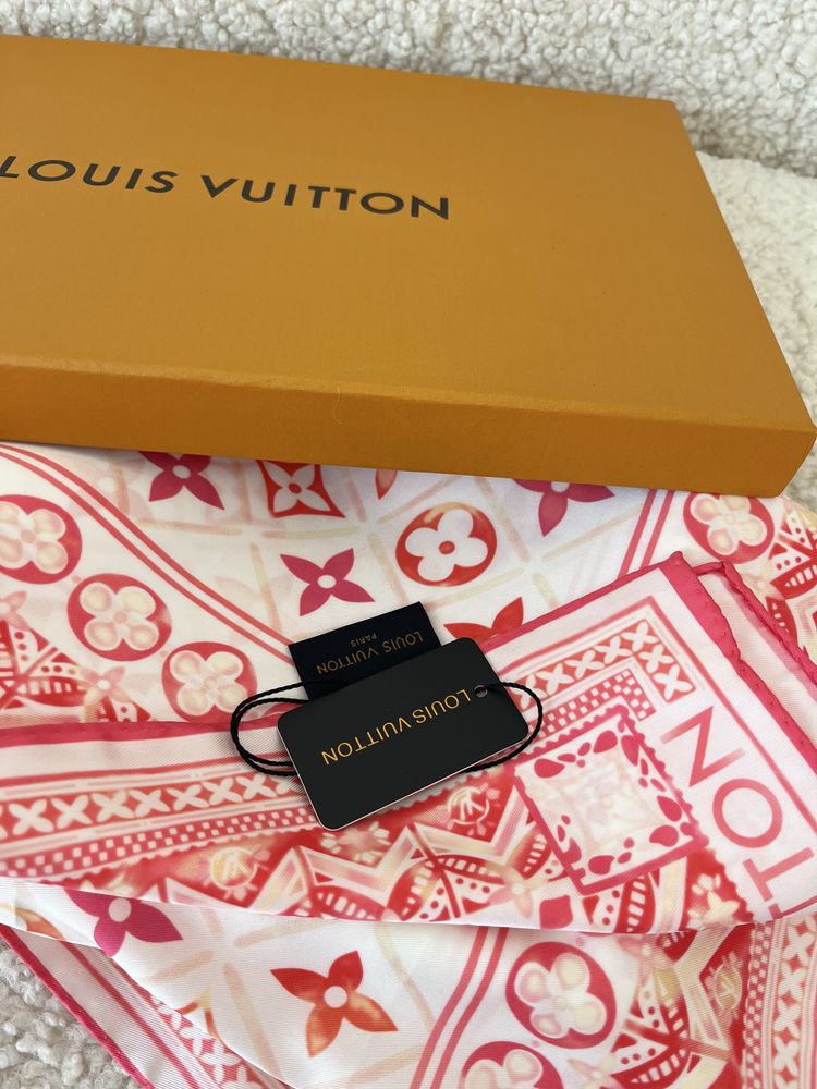 LV дамски шал New Season