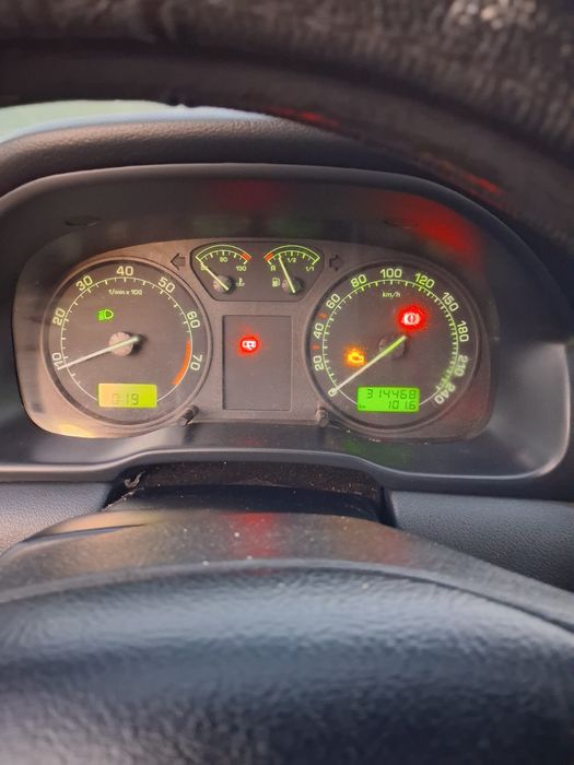 Skoda octavia  2003. 1.6 benzina