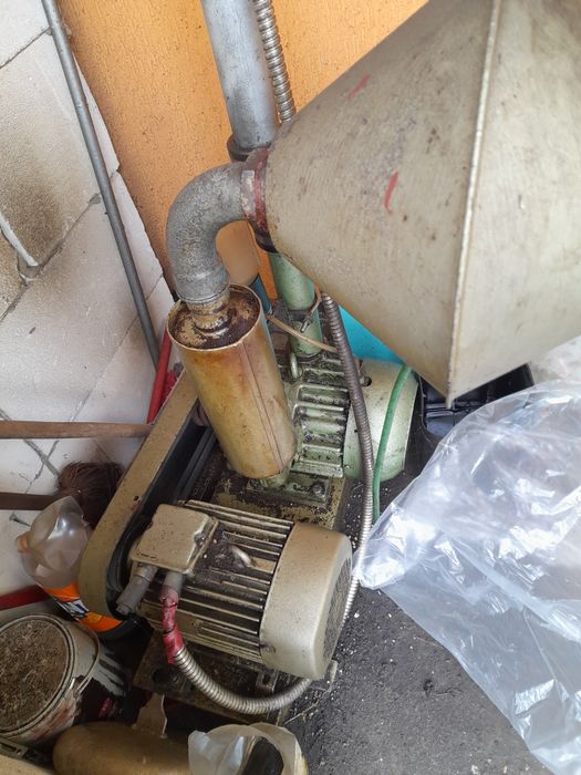 Vând sală de muls  6 capete