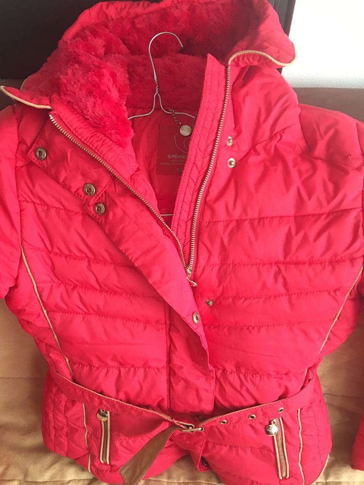 Червено ново топло якенце