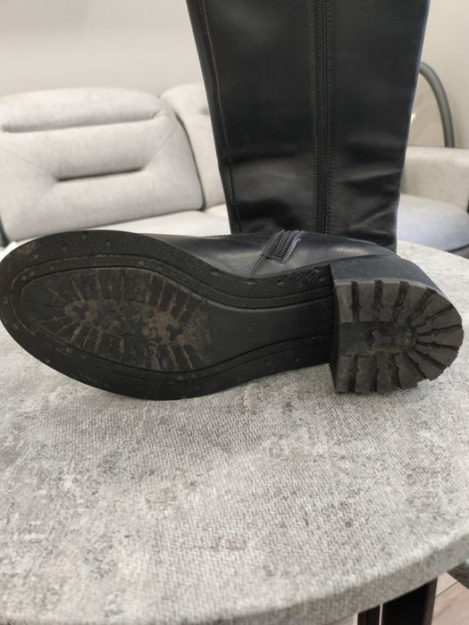 Женские сапоги продам!