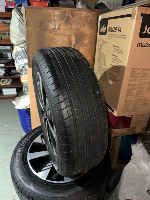 Подаётся новый балон с дисками на BYD  E2