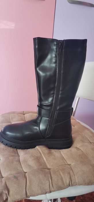 Детски черни ботушки