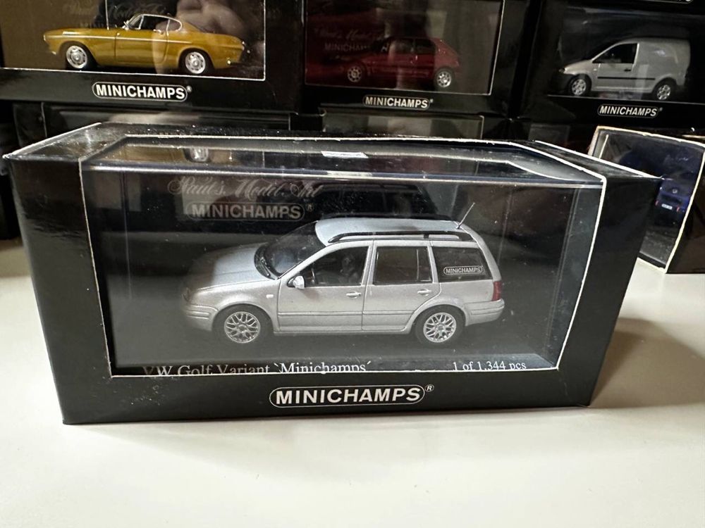 Macheta VolksWagen Golf 4 Variant 1:43 Minichamps