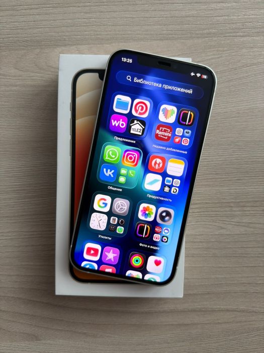 iPhone 12 в идеальном состоянии