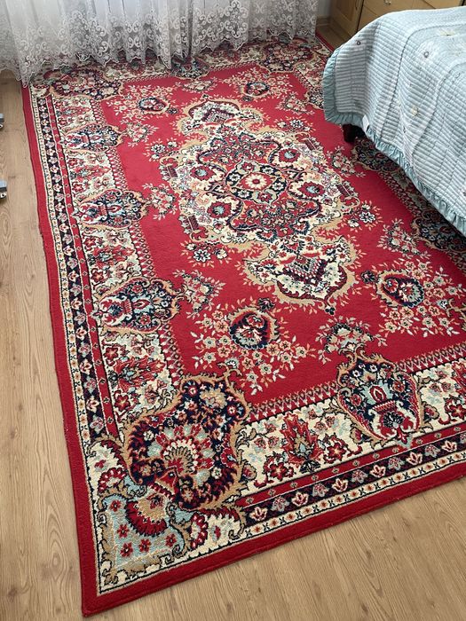 Продам ковры размеры 2*3