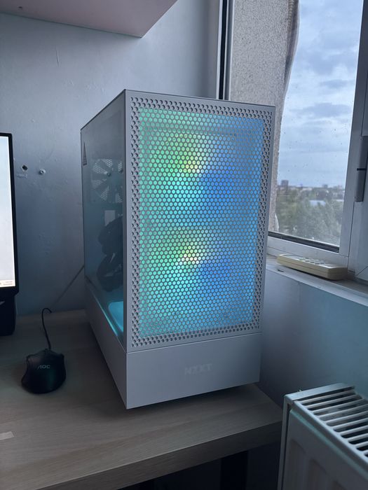 Vand pc gaming Ryzen 5 7600 Radeon Rx 7700 Xt Pret usor negociabil