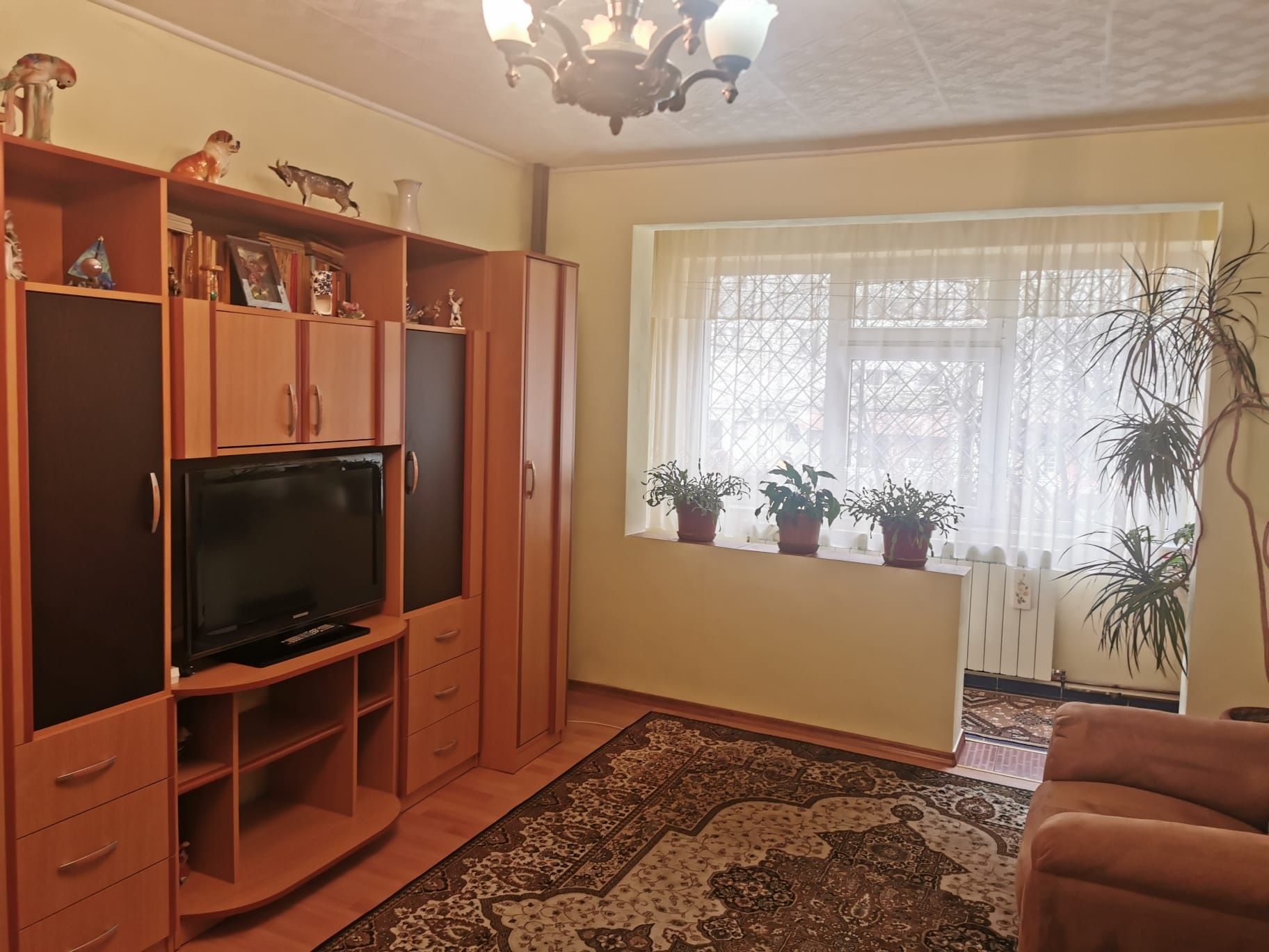 Particular, ofer spre închiriere apartament 2 camere, confort 1