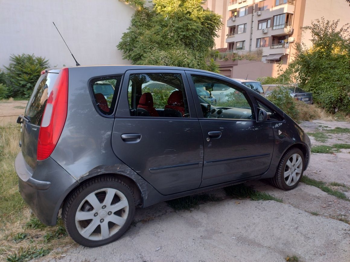 Mitsubishi Colt 1.5 АВТОМАТИК + зимни и летни гуми