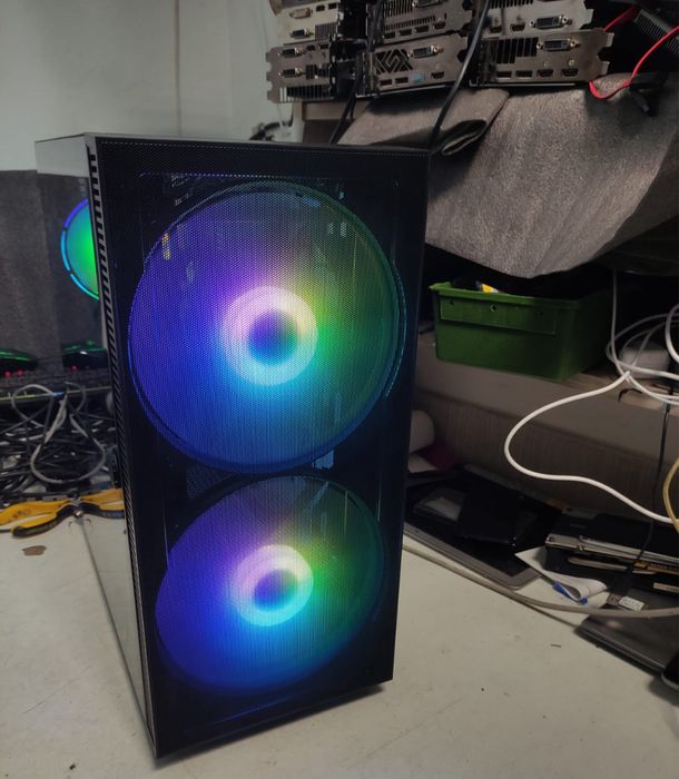 Gaming PC i7 generatia 6.a -super pret 1500  ron