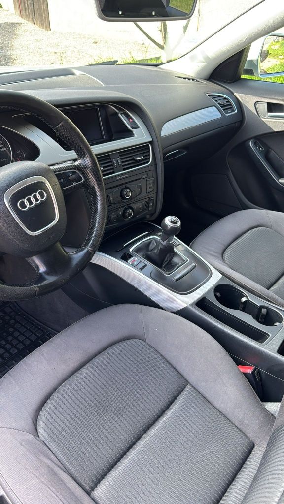 Vand Audi a 4 argintiu