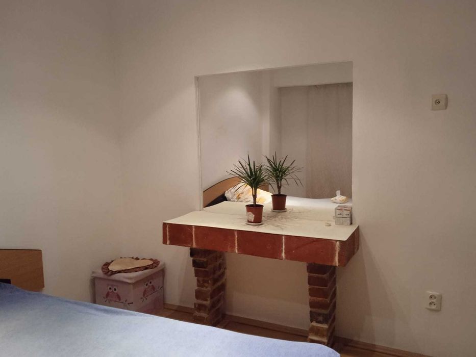 Regim hotelier king Apel doar WhatsApp