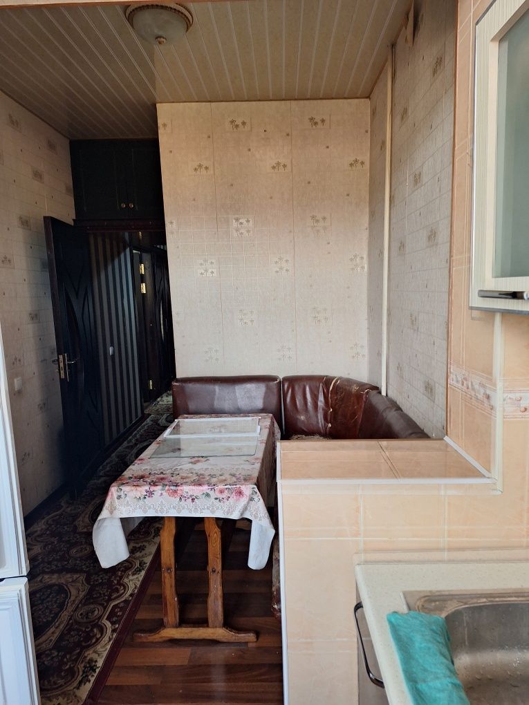 Продам свою квартиру 4/4/5 в Алмазарском районе
