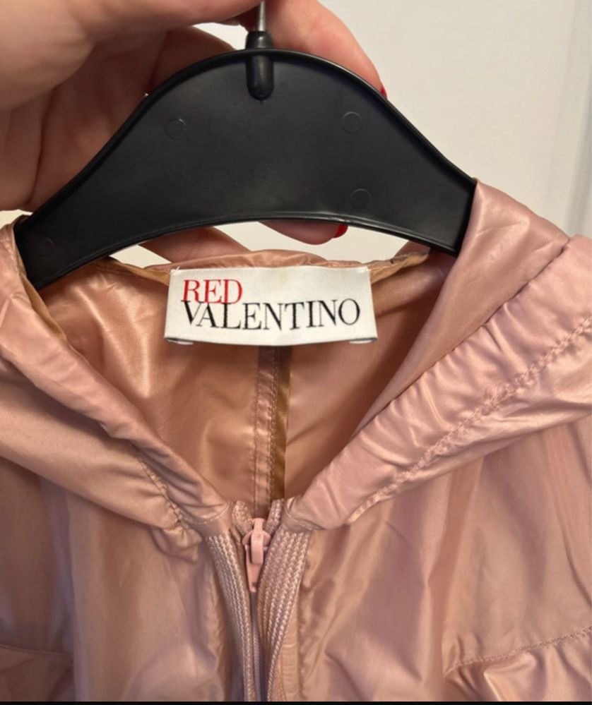 Fâș Red Valentino