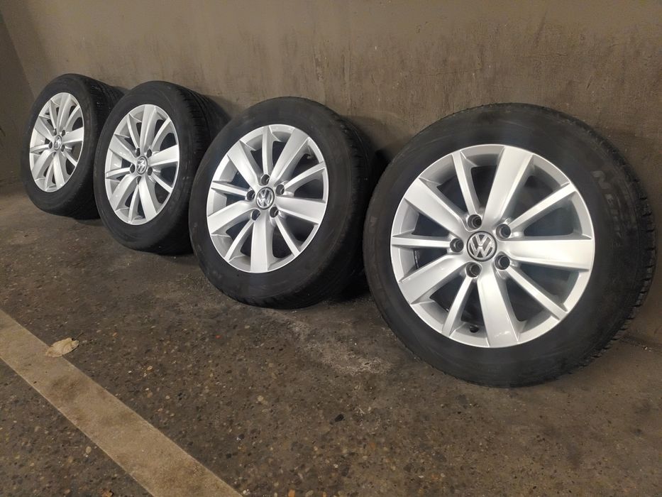 Jante aliaj originale 5x112, anvelope de vară 205/55R16, DOT2023, VAG