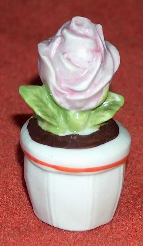 miniaturi vechi din porţelan