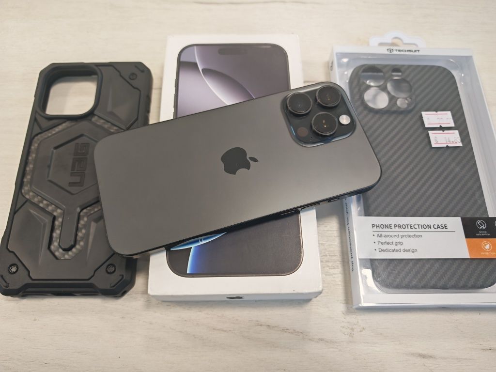 Бартер Като нов iPhone 16 Pro Max 5G 256 GB Black Гаранция А1