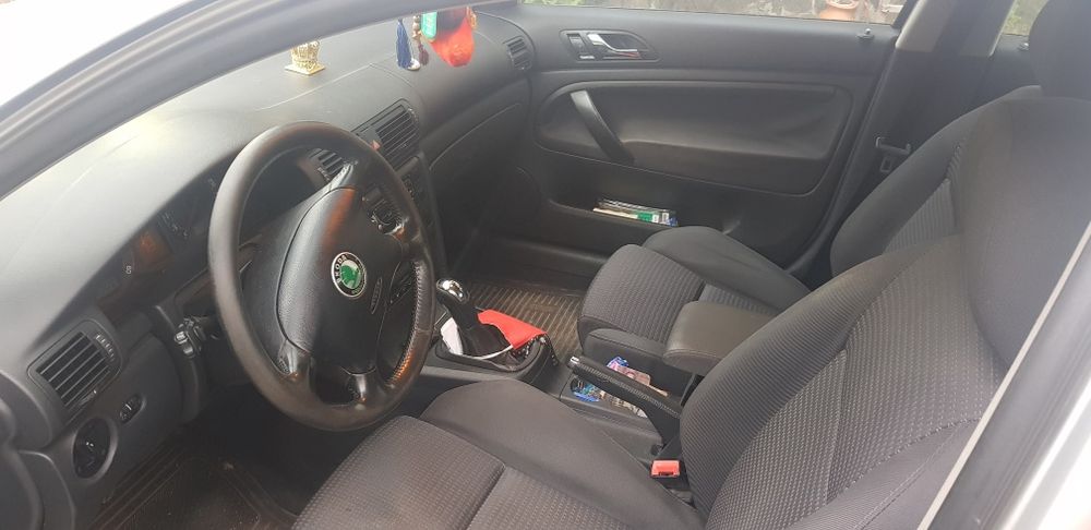 SKODA Superb 2.5 TDI