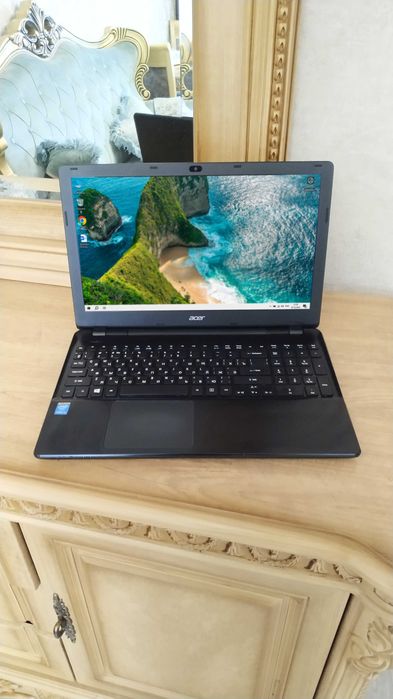 Быстрый ноутбук Acer. Windows 10, озу 8гб, Core i3