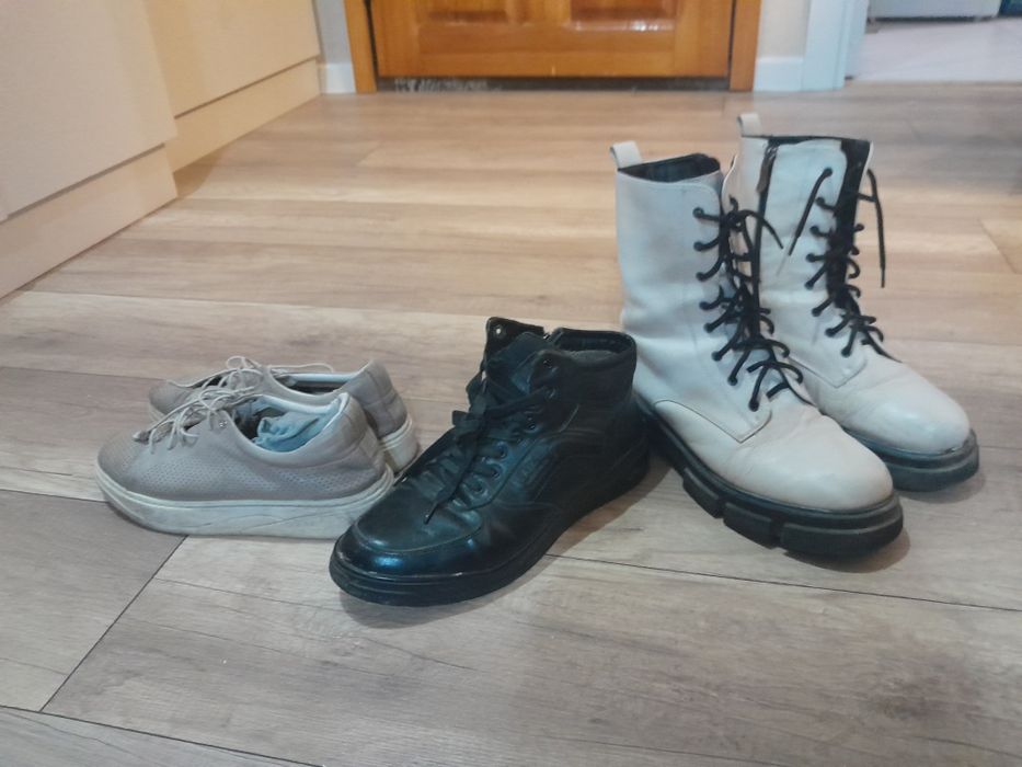 Отдам бесплатно мужскую и женскую обувь