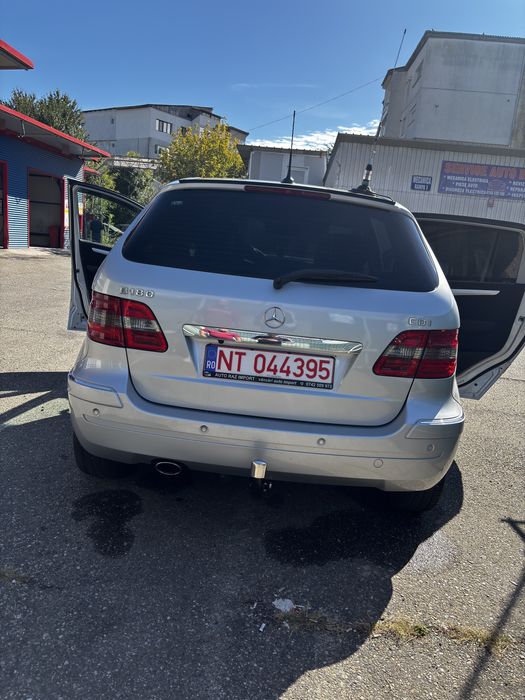 Mercedes B class