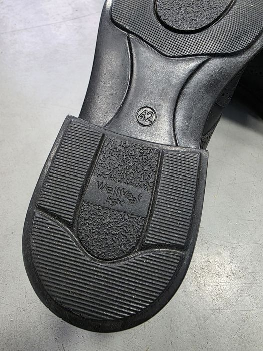 Pantofi protecție cu bot metalic