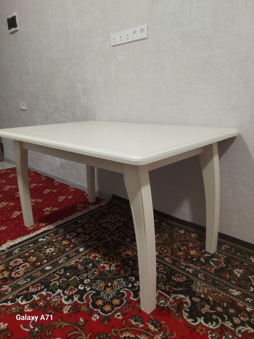 Стол кухня. Stol oshxona uchun.