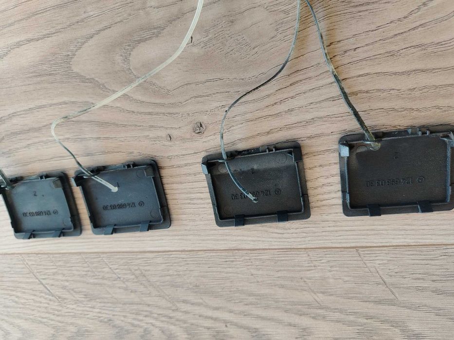 Части за мерцедес w124 купе салон подлаътник и др.