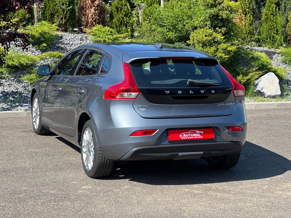 Volvo V40/2017/ Full Led Tehnologi/Navigație/Senzori/Un singur proprie