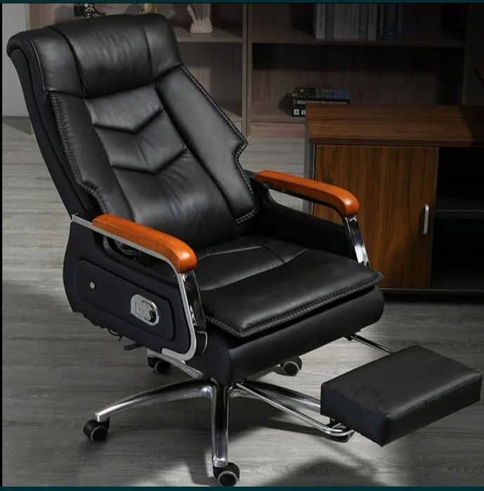 Офисное кресло для руководителя А808