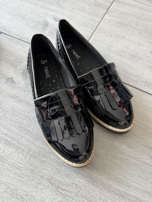 Incaltaminte  fete lacuiti negri