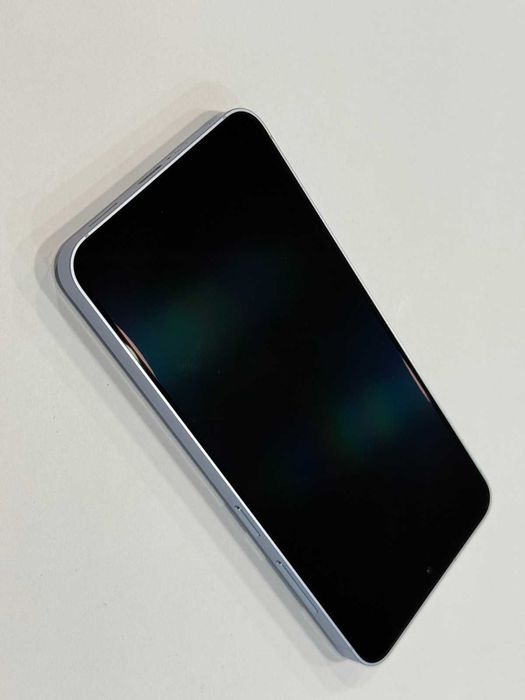 Samsung S25 – 128GB / 12GB RAM