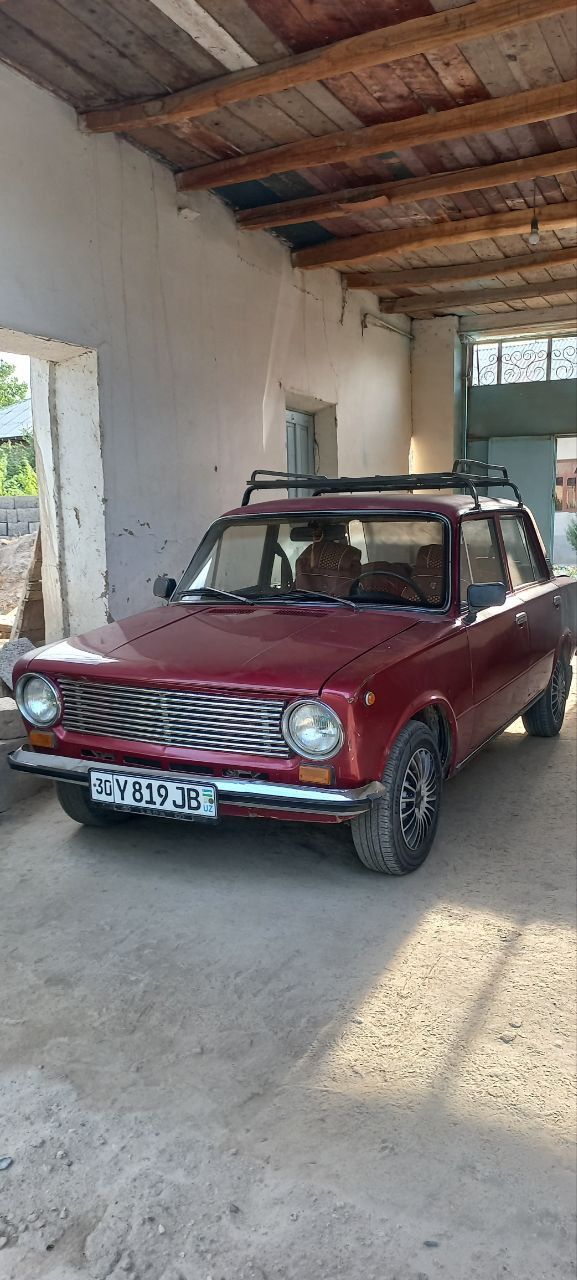 Vaz011 holat yaxshi kuzovda ishi bor