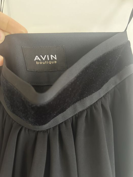 Дълга пола Avin и къса пола Zara