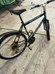Bicicleta cu roti de 28