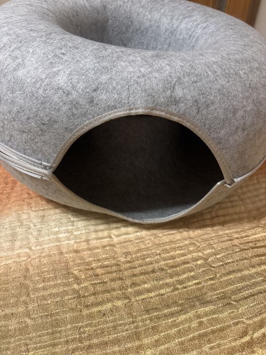 3500 тг. Продам новый домик для кошки очень удобный для вашего питомца