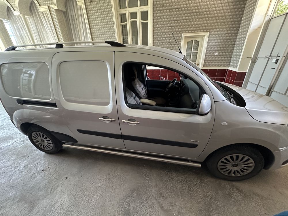 Mercedes Benz Citan W415
