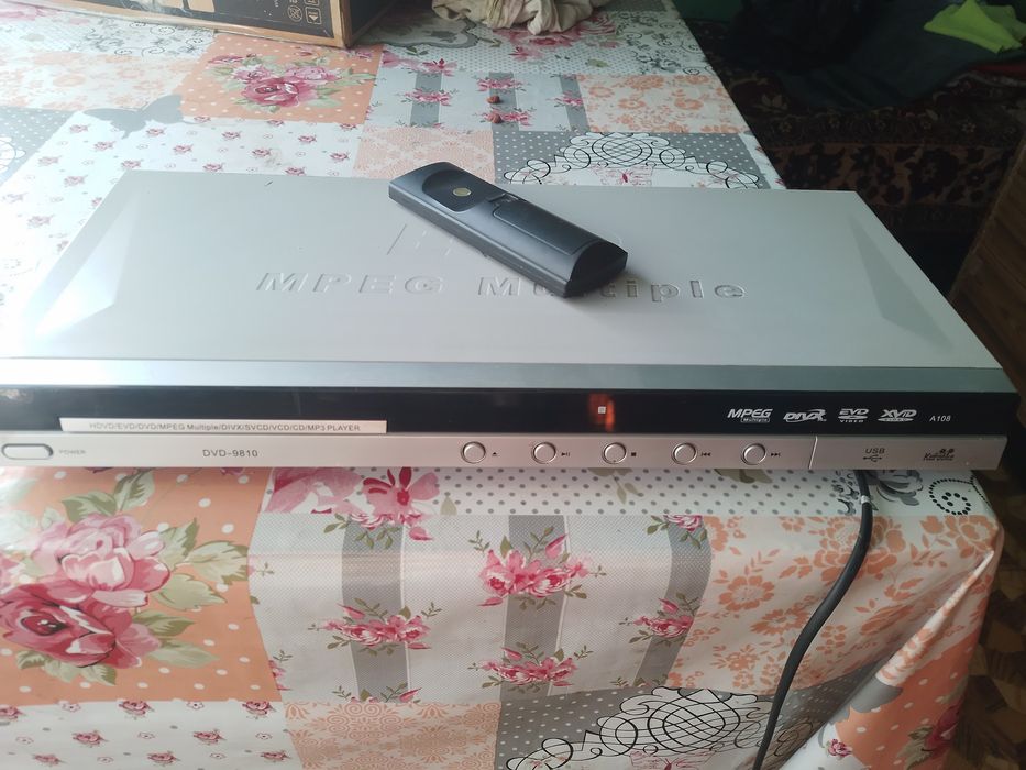 Продам DVD в рабочем состоянии