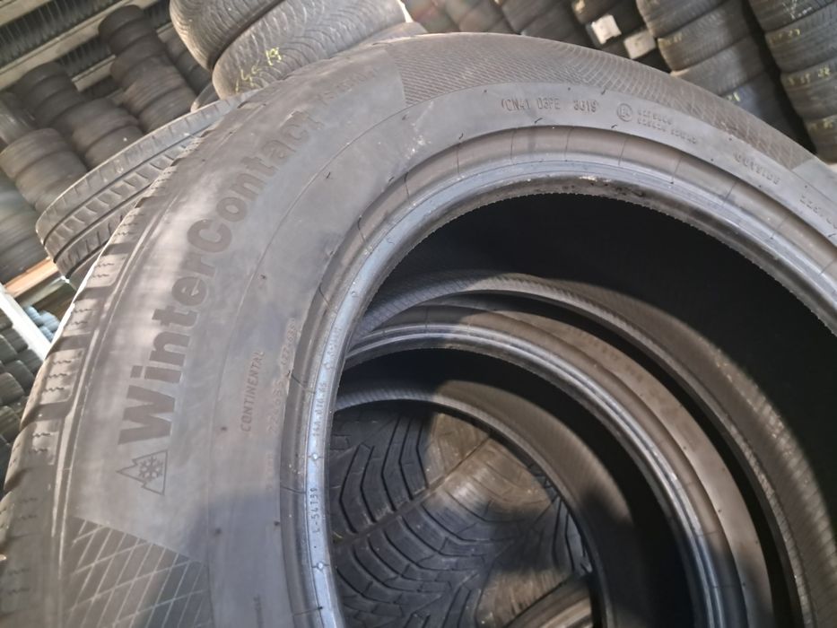 Anvelope second iarna 225 60 R17 Continental