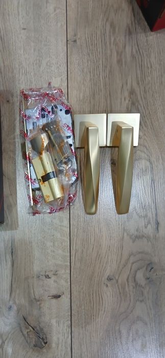 Продаётся дверная замок