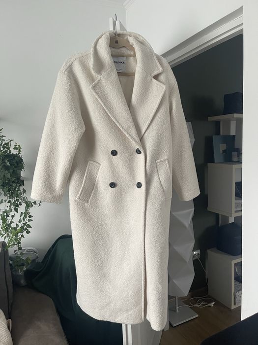 Palton Bershka crem